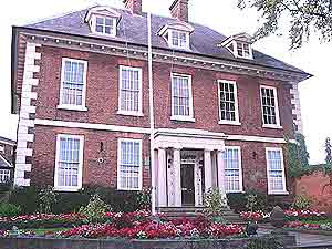 Guildhall in Shrewsbury to be private house again